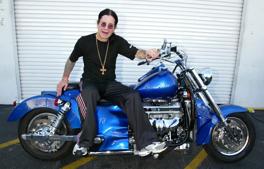 Ozzy Osbourne morre aos 76: lenda do rock e símbolo eterno do motociclismo