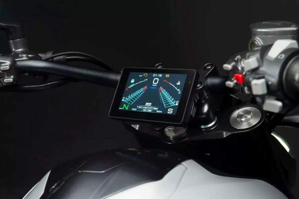 imagem do painel tft das motos zontes