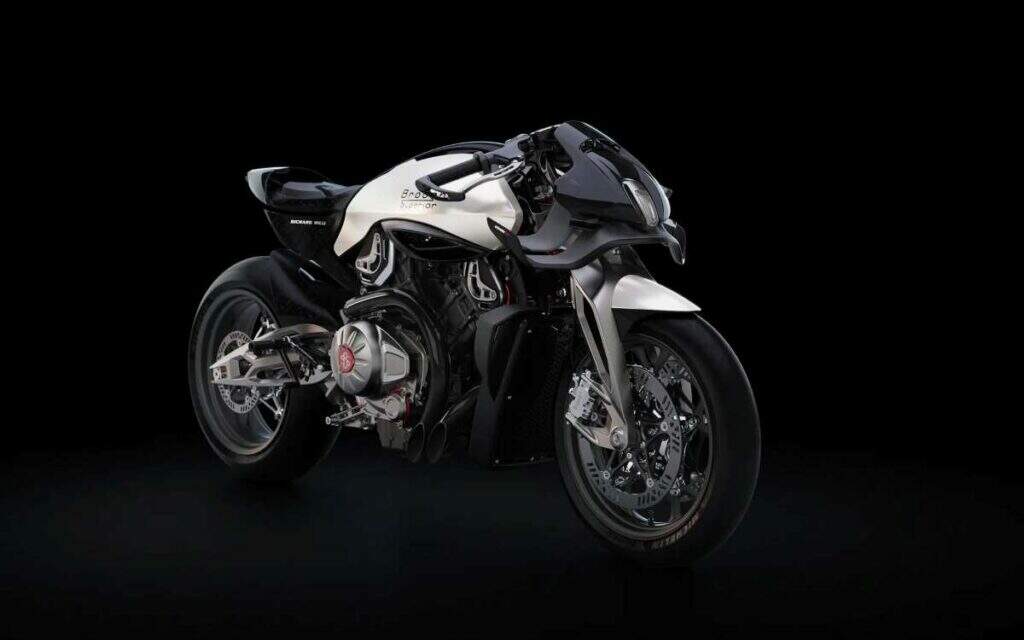 imagem frontal Brough Superior RMB01