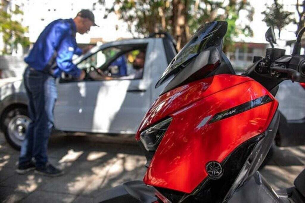 imagem instrutor da yamaha riding academy YRA