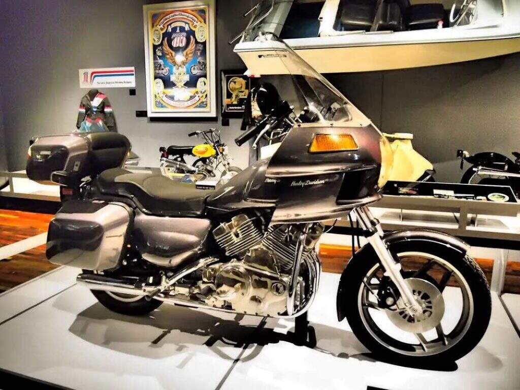 imagem moto Harley-Davidson com motor V4