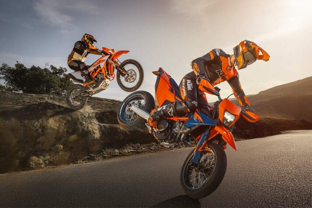 KTM 690 Enduro R e 690 SMC R