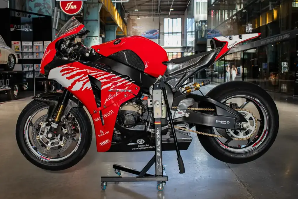 Honda CBR1000RR Fireblade de Michael Schumacher leiloada