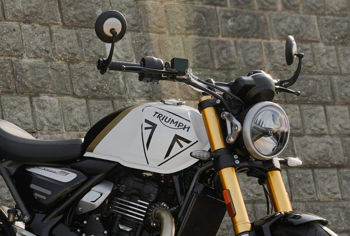 Triumph-Speed-400-branca
