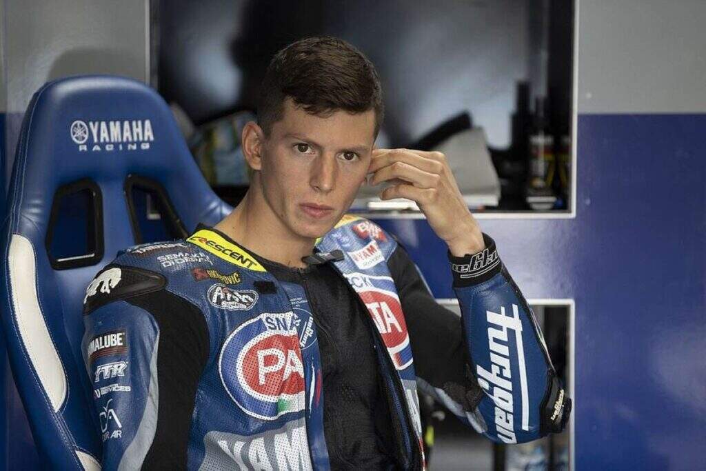 imagem do piloto yamaha wsbk Andrea Locatelli