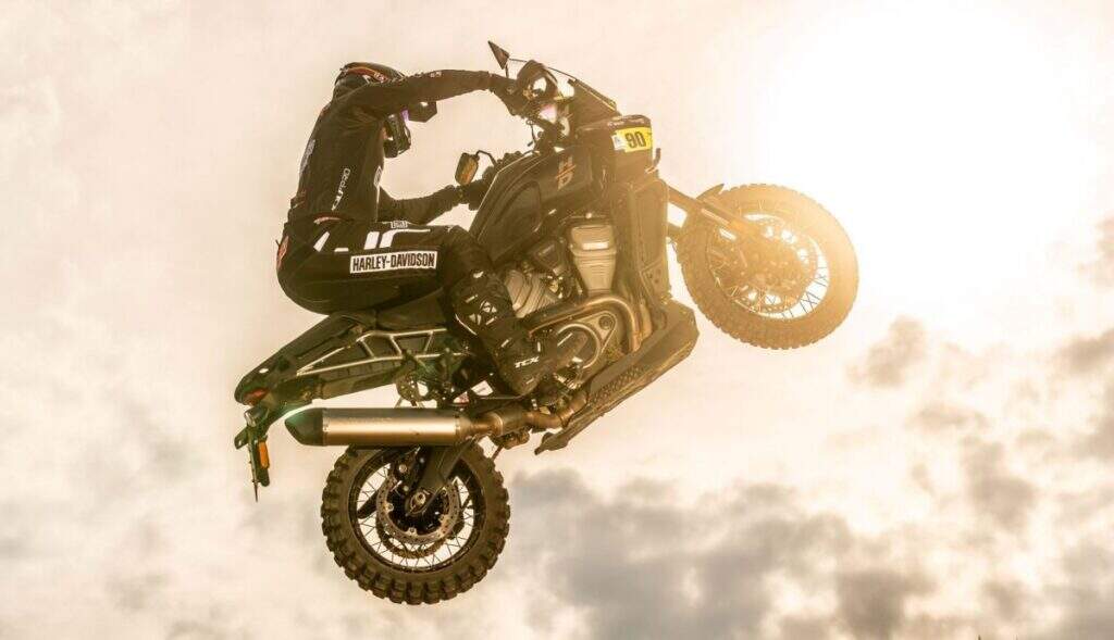 imagem Joan Pedrero vence o Baja Aragón com a Harley-Davidson Pan America