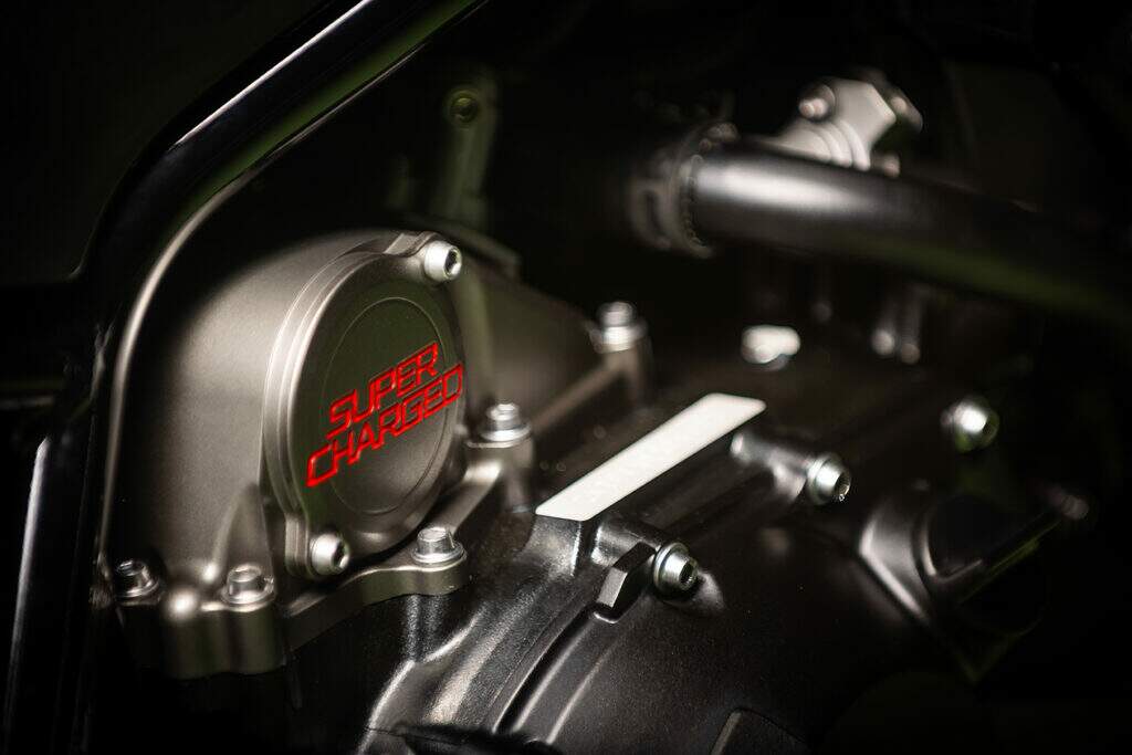 imagem do motor supercharger da z h2