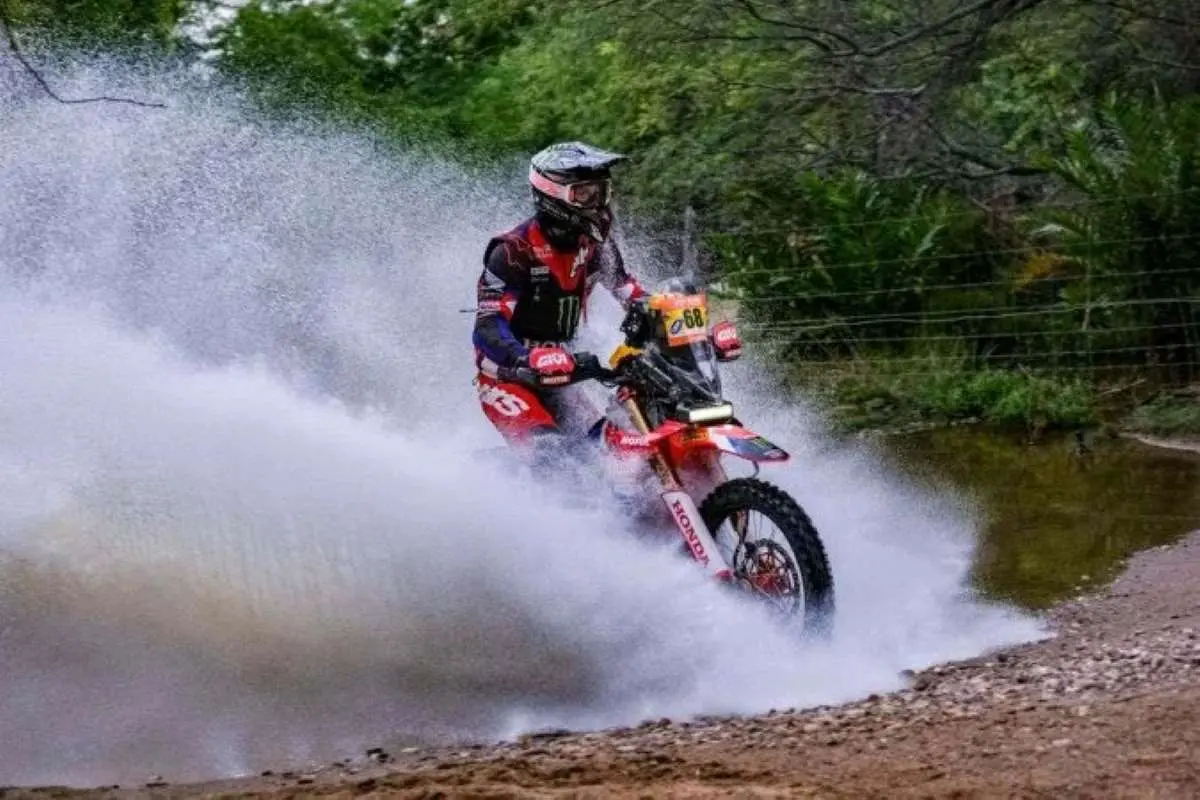 imagem-tosha-schareina-vence-rally-dos-sertões-2025-motociclismoonline
