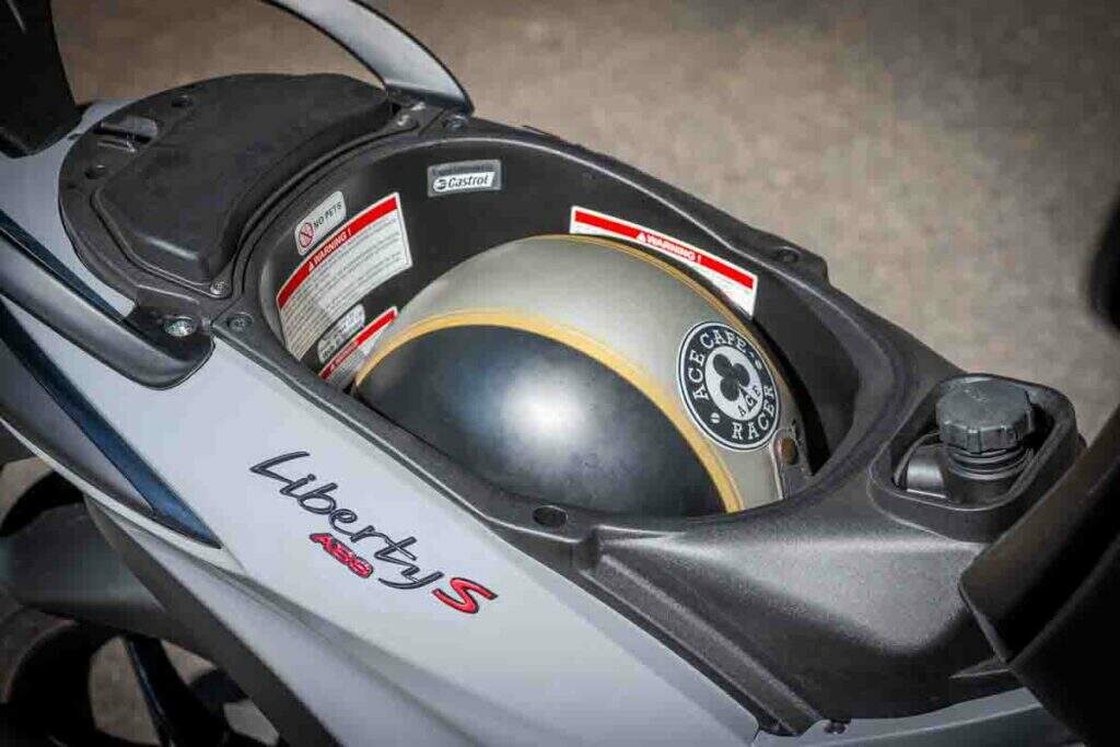 imagem do porta objetos do Liberty S ABS 150