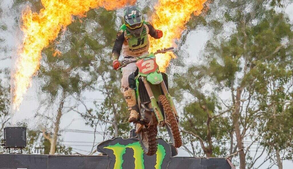 Romain Febvre vence etapa da Austrália do MXGP com sua Kawasaki KX450-SR