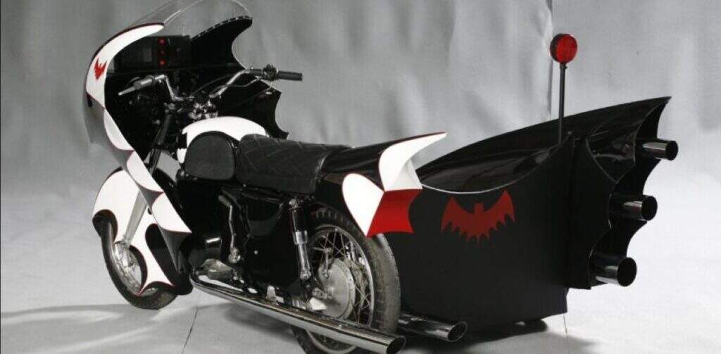 imagem da moto batcycle do batman