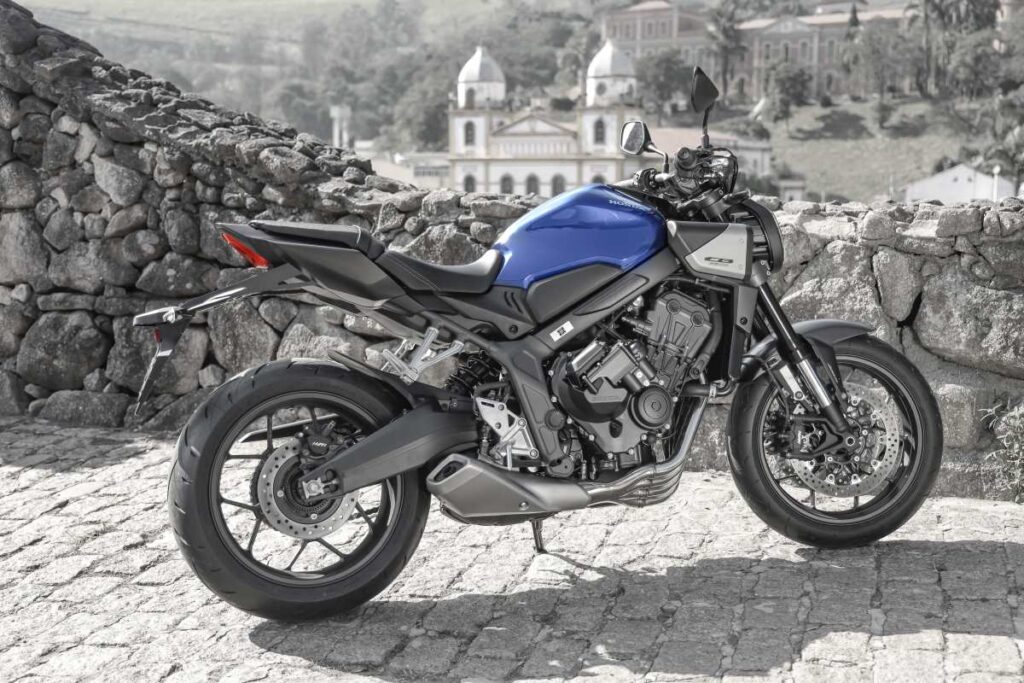 imagem da nova Honda CB 650R E-Clutch  2025 azul