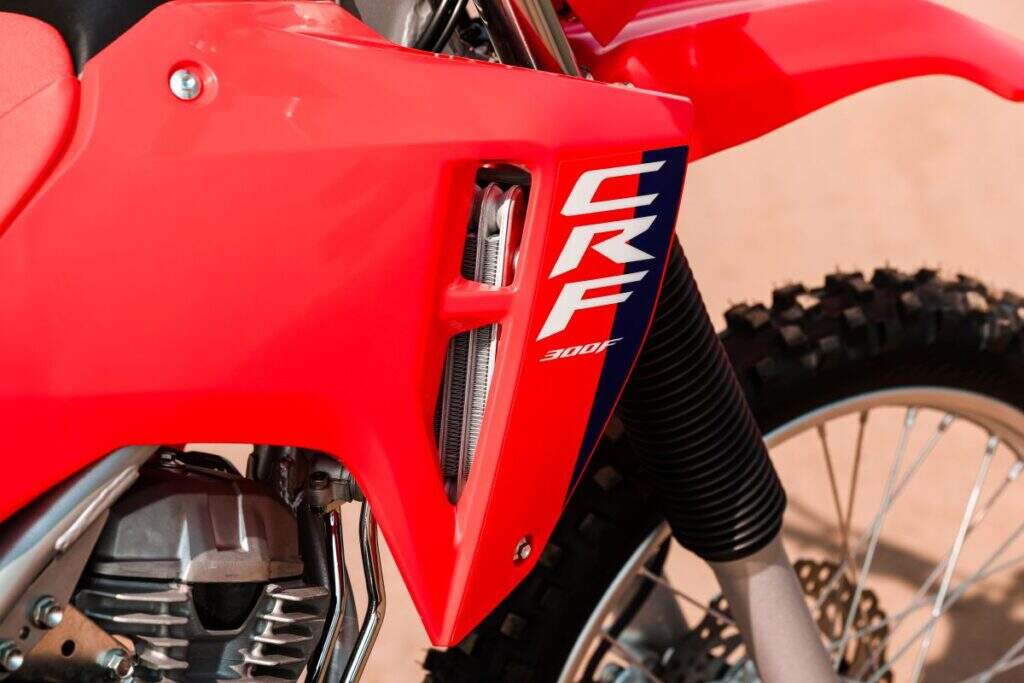 imagem do radiador da crf 300f