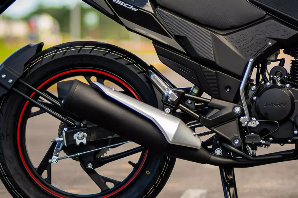 Detalhe da Shineray JEF 150s