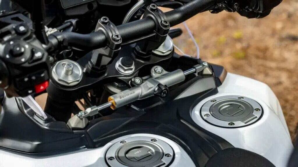 imagem do tanque de combustível da nova yamaha Ténéré 700 World Raid 2026