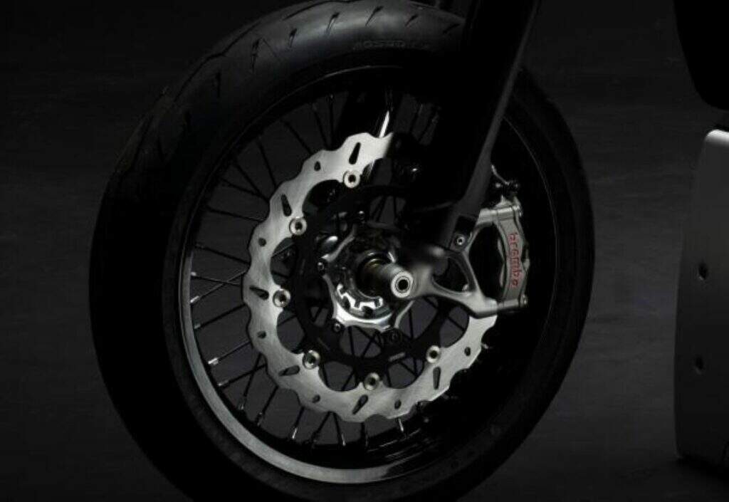imagem do freio brembo damoto elétrica Stark Future Varg SM