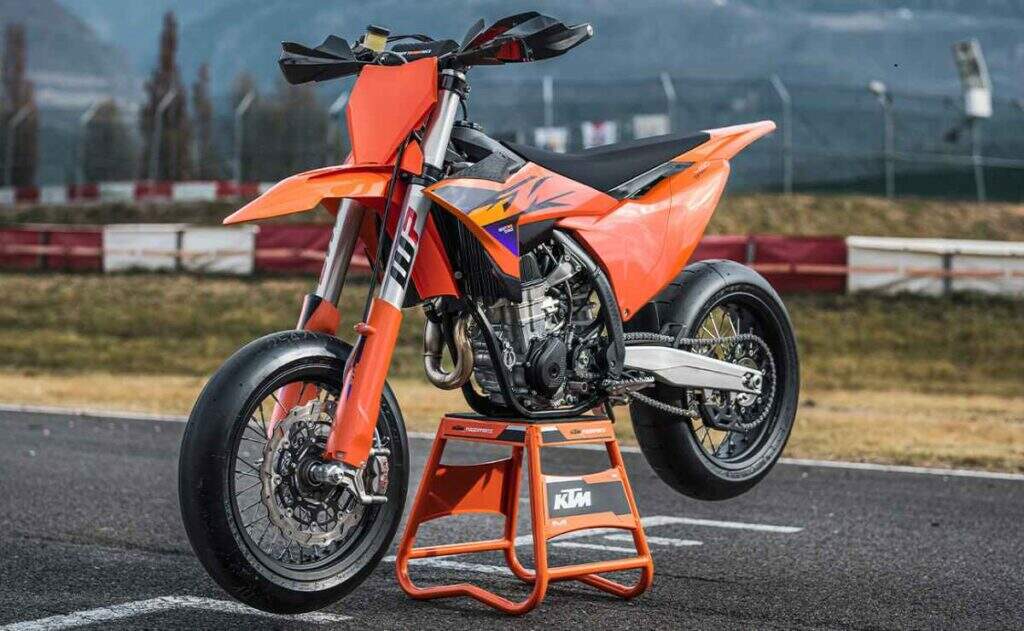 imagem KTM 450 SMR 2026