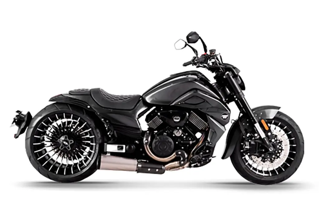 imagem lateral da moto chinesa Marshal Timberwolf 800