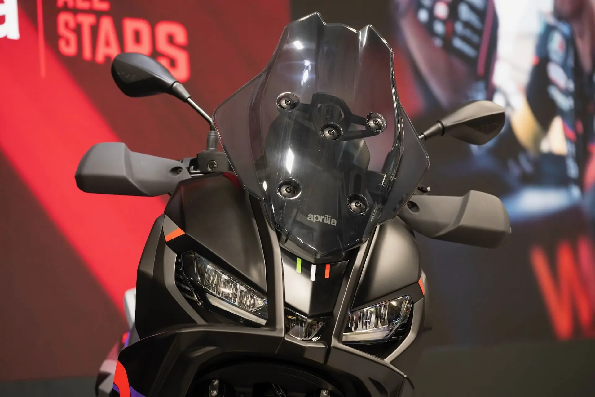 Aprilia-SR-GT-400