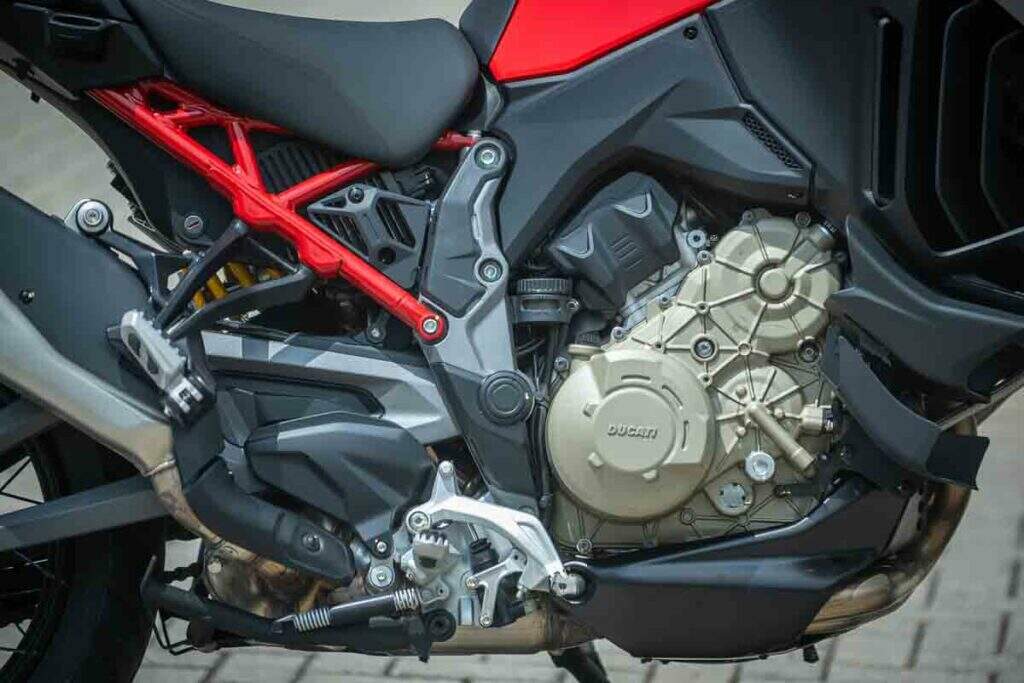 imagem do motor da Ducati Multistrada V4 S