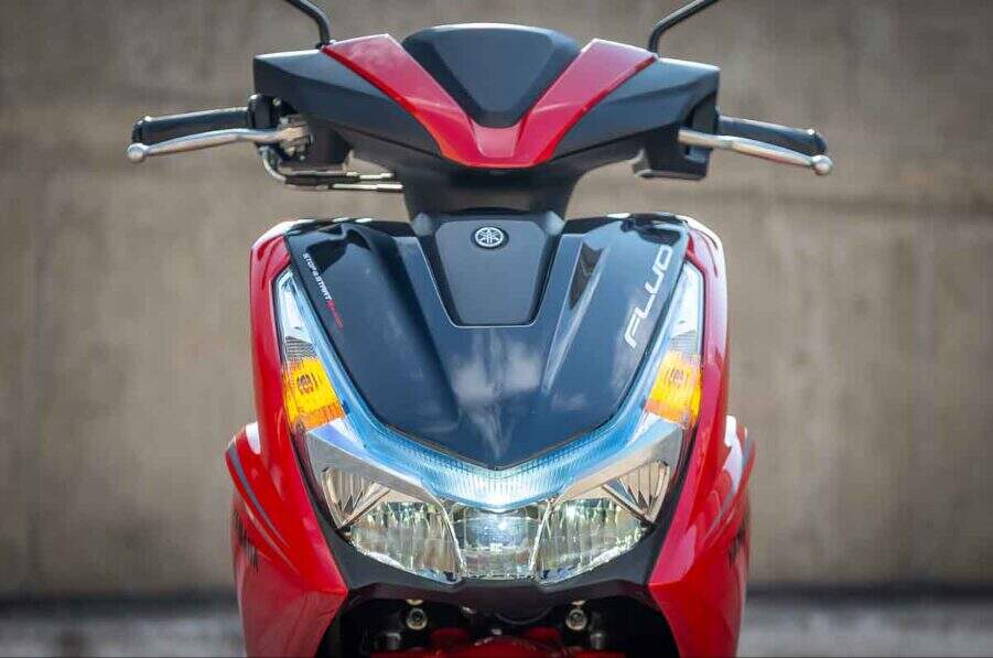 imagem frontal do yamaha fluo hybrid