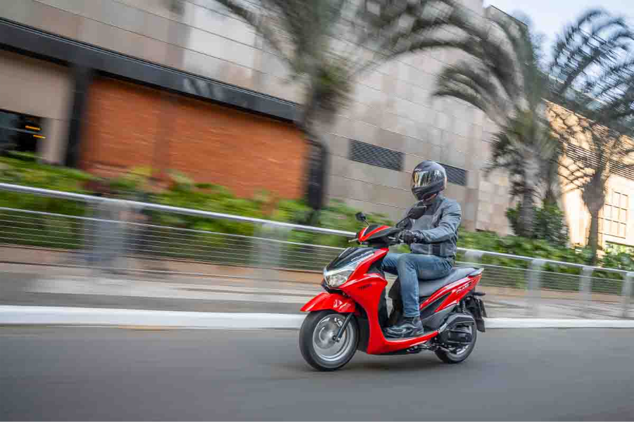 imagem do yamaha fluo hybrid