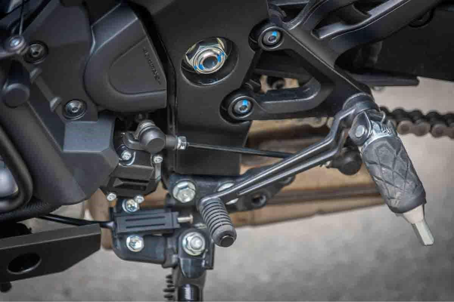 imagem do quickshifter da nova GSX-S1000 GX