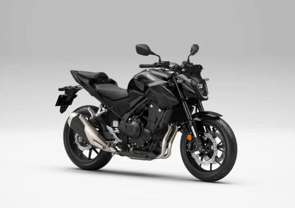 imagem frontal CB500 Hornet 2026