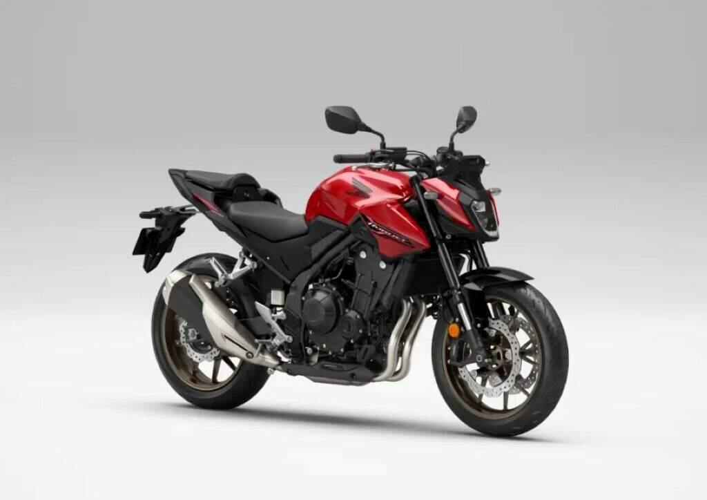 imagem frontal CB500 Hornet 2026