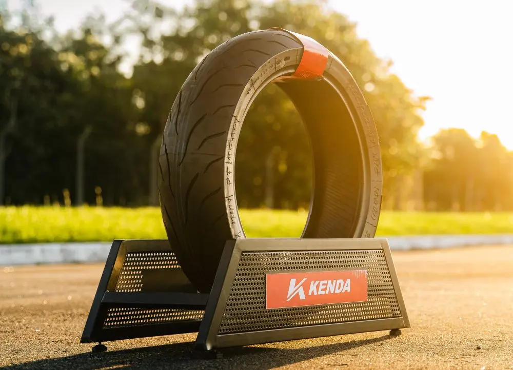 KENDA-09