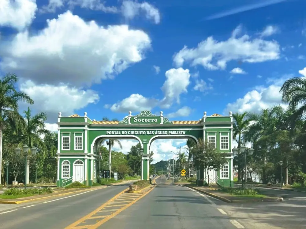 Portal-de-entrada-para-Circuito-das-Aguas-Paulista-001