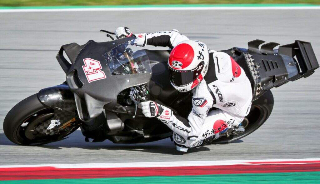 imagem piloto aleix espargaró com motogp hrc