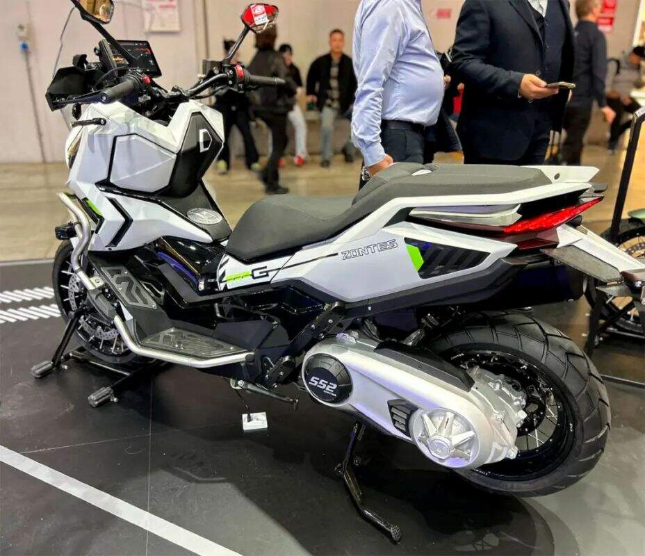 imagem traseira Zontes 552G