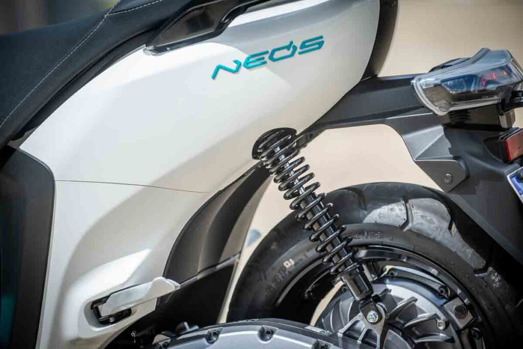 imagem carenagem traseira do Yamaha Neo’s o scooter elétrico eficiente