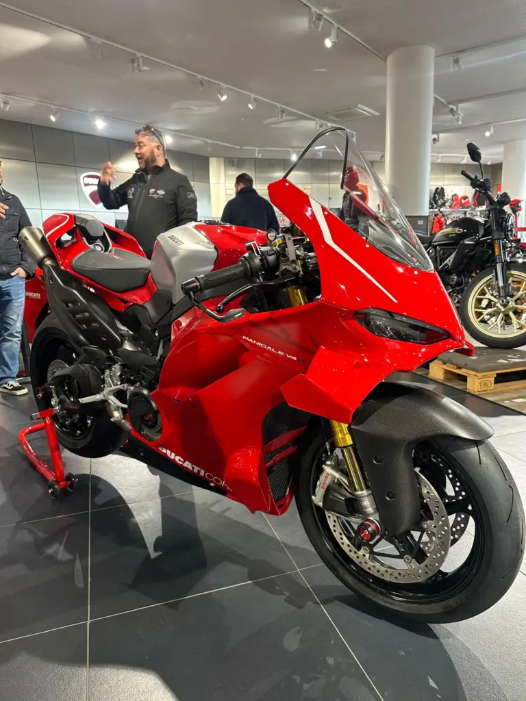 imagem-ampliada-Ducati-Panigale-V4-R-2026-motociclismoonline