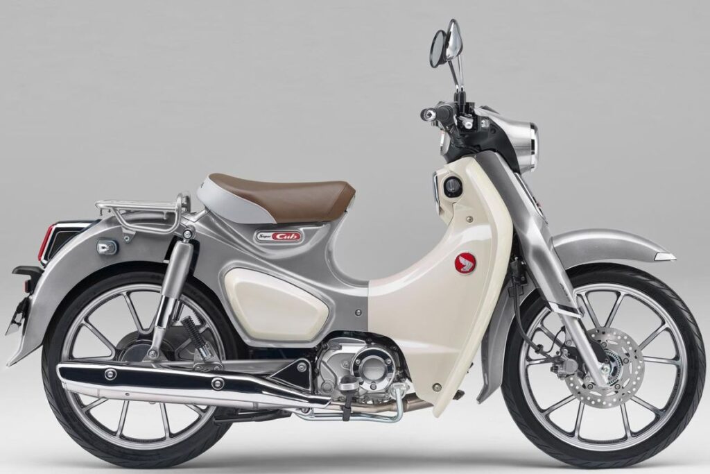 imagem Honda Super Cub C125 2026 prata
