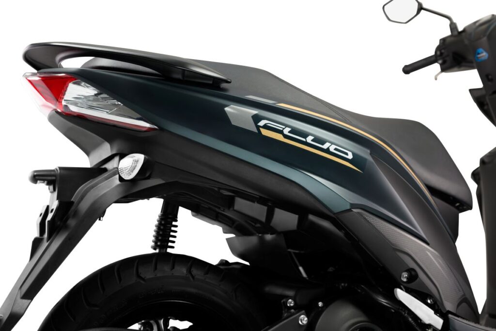imagem de detalhe da traseira do Yamaha Fluo ABS Hybrid 2027