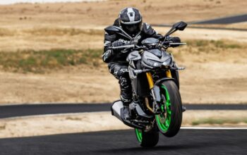 Kawasaki-Z1100-2027 (2)