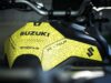 imagem-detalhe-grafismo-suzuki-v-strom-800-xtour-motociclismoonline