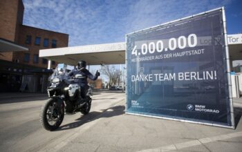 BMW-Motorrad-fabrica-Berlim-4-milhões-de-motos (1)