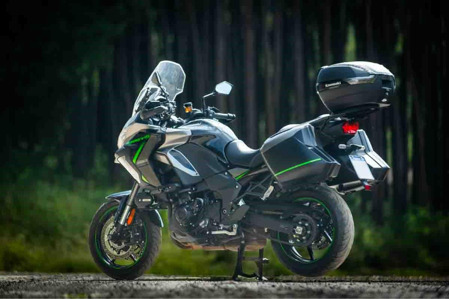 imagem traseira Kawasaki Versys 1100 GT 2026