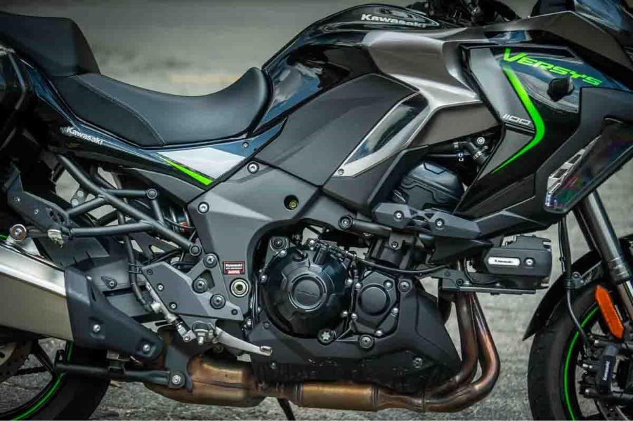 imagem do motor da Kawasaki Versys 1100 GT 2026