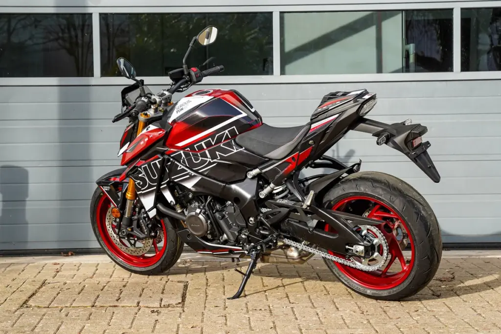 imagem Suzuki GSX-S1000 2026