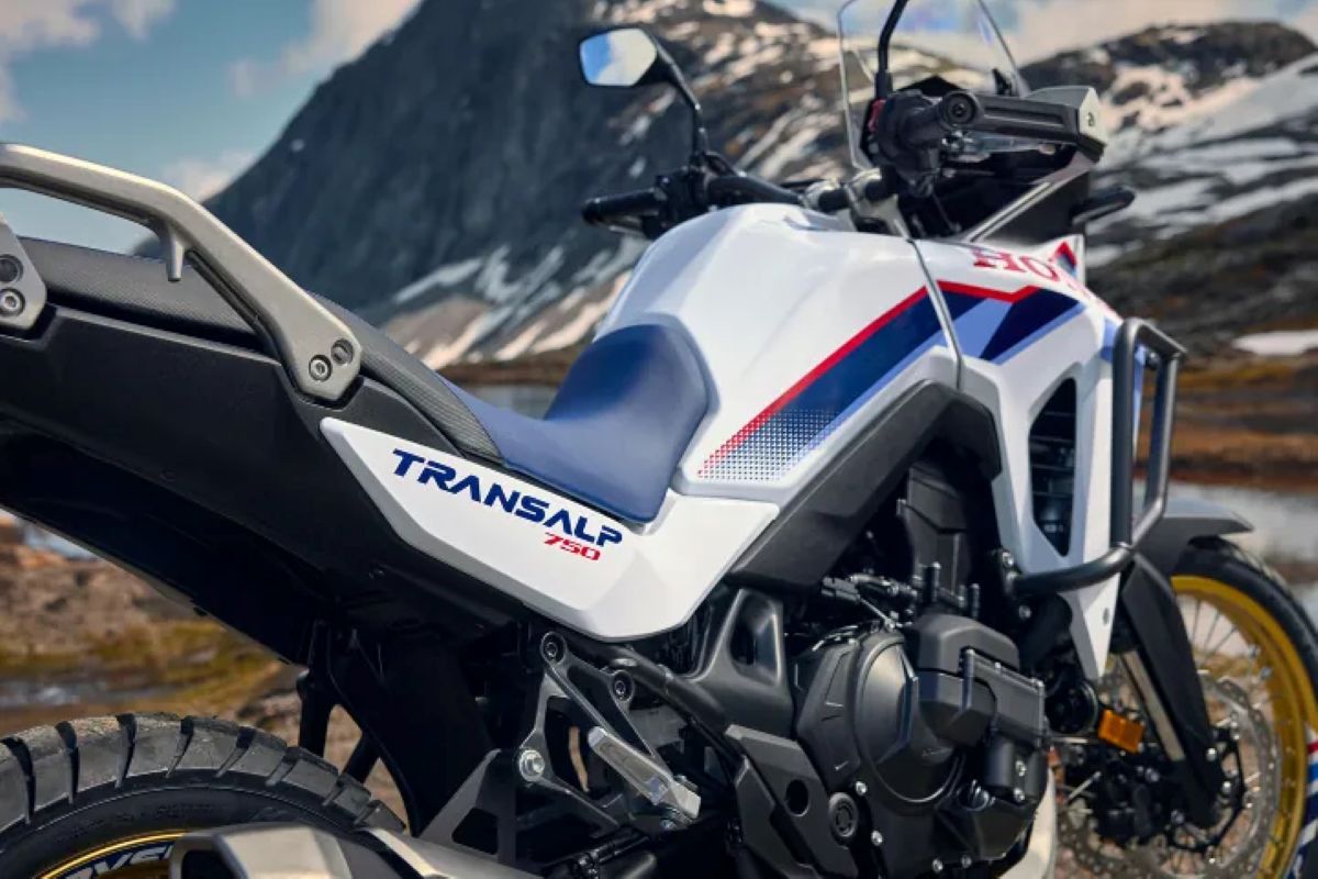 imagem-honda-xl750-transalp-e-clutch-2026-motociclismoonline