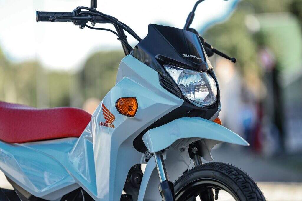 imagem da Honda Pop 110i ES 2027 branca