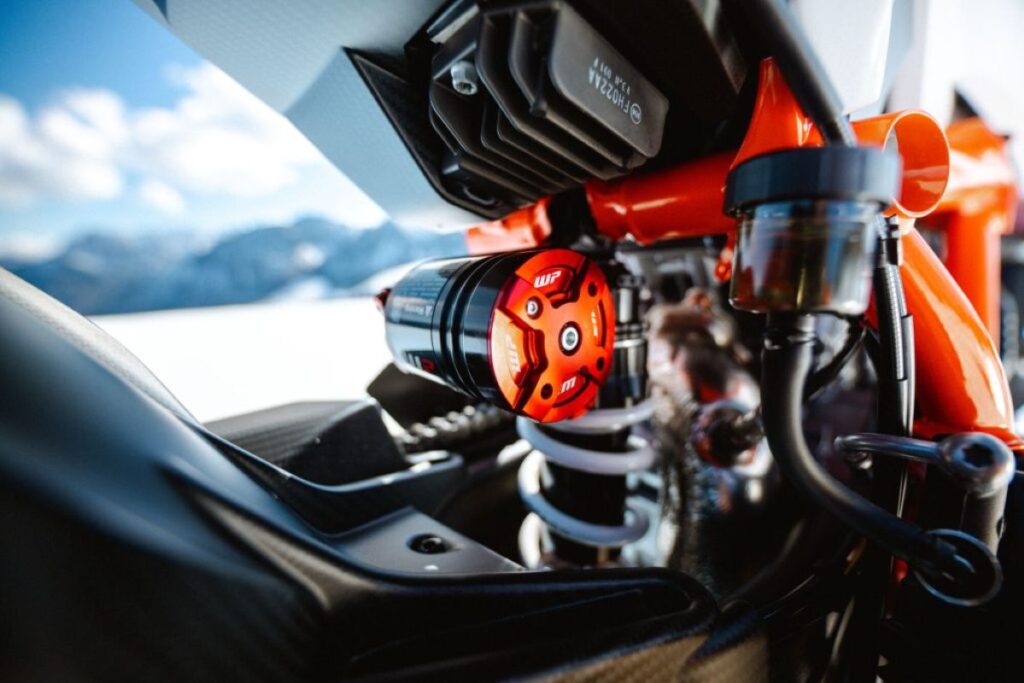 imagem do amortecedor traseiro da KTM 1390 Super Duke RR 2026