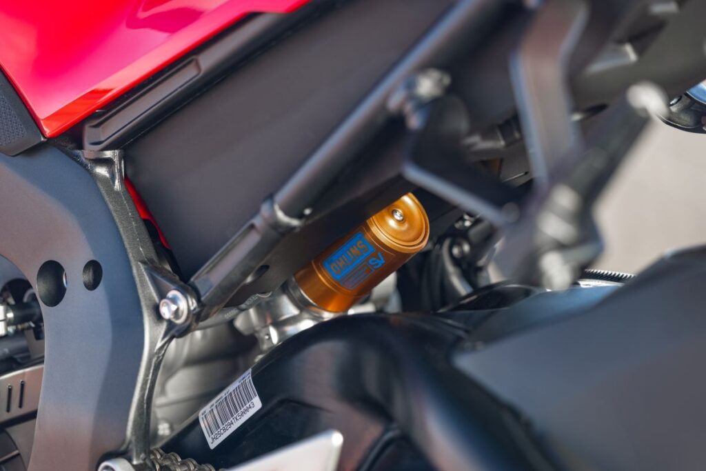 imagem monoamortecedor traseiro cbr1000rr-r fireblade 2026