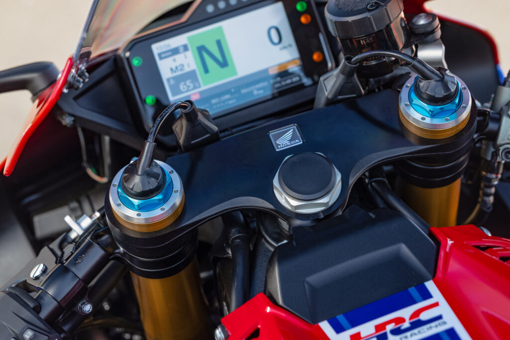 imagem painel tft Honda CBR1000RR-R Fireblade SP