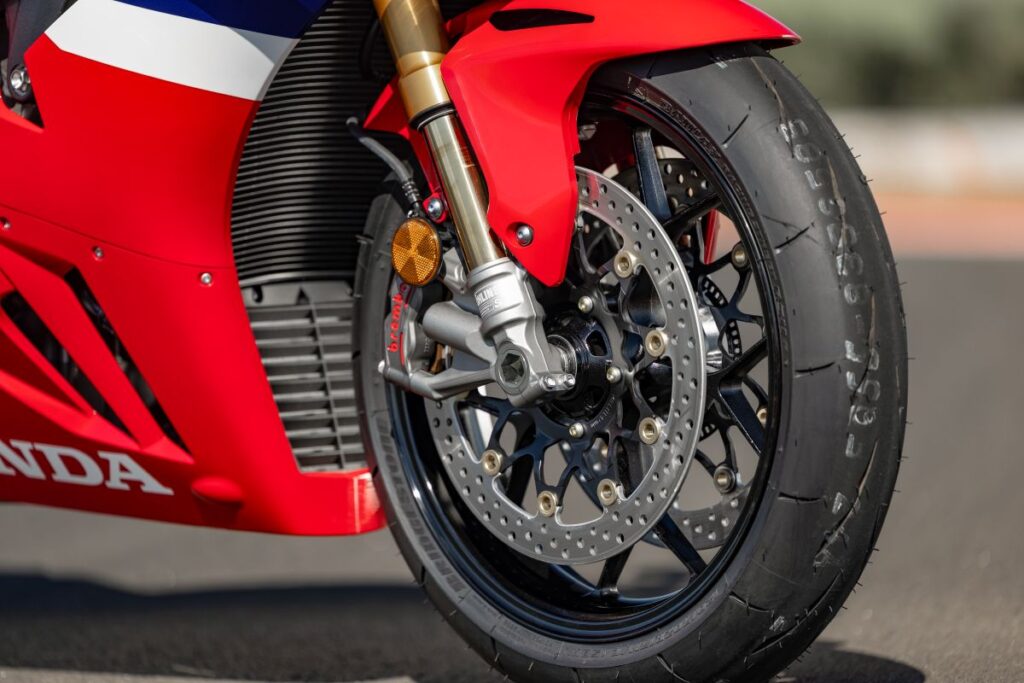 imagem roda dianteira da Honda CBR1000RR-R Fireblade SP 2026