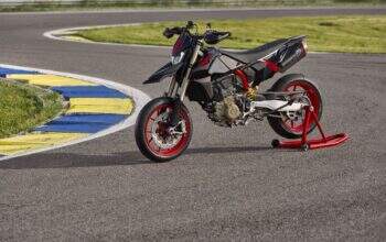 Ducati-Hypermotard-698-Mono-Nera-02